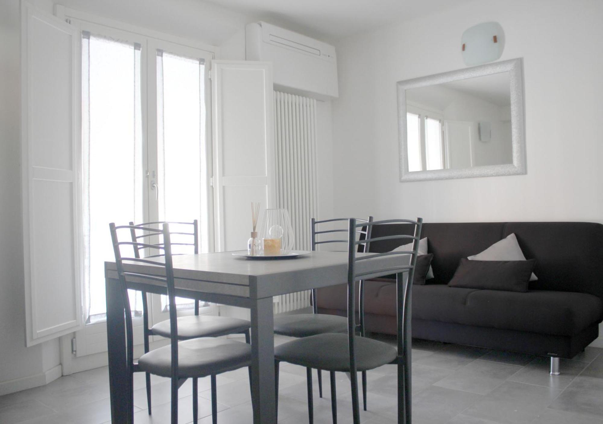 Апартаменты Sky Loft Airport - Modern Apt 1St Floor Болонья Экстерьер фото