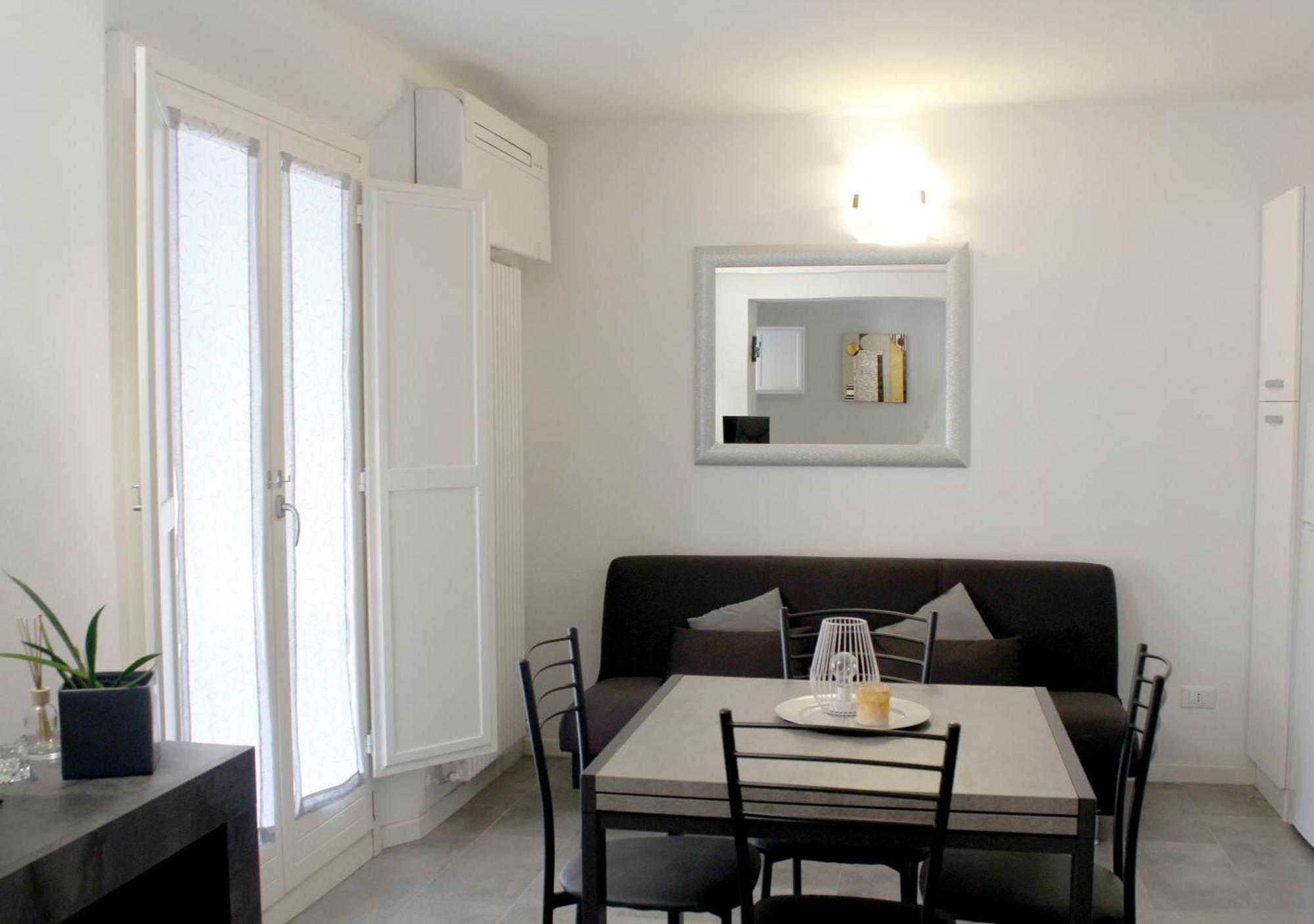 Апартаменты Sky Loft Airport - Modern Apt 1St Floor Болонья Экстерьер фото