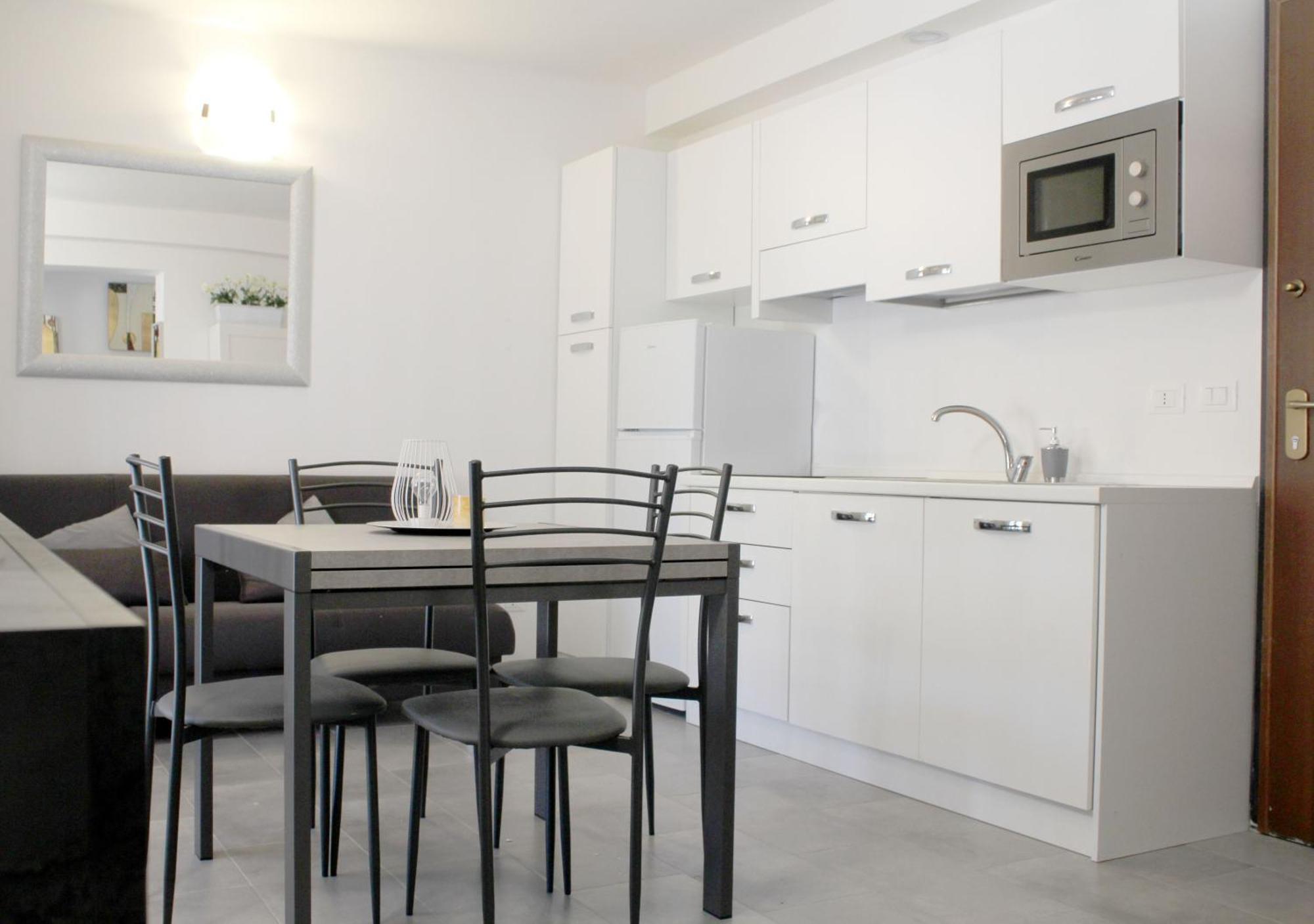 Апартаменты Sky Loft Airport - Modern Apt 1St Floor Болонья Экстерьер фото